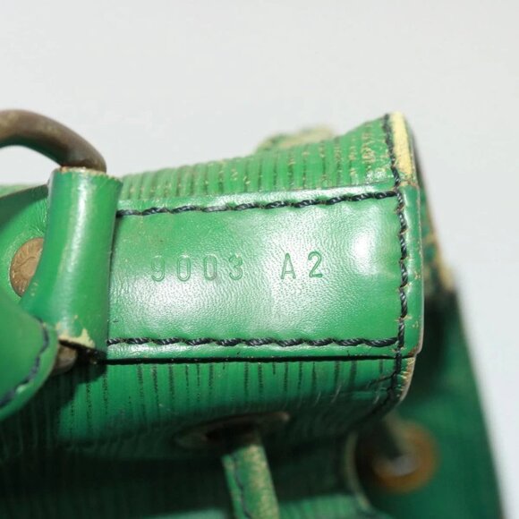 LOUIS VUITTON Epi Noe Shoulder Bag Green - Picture 9 of 16
